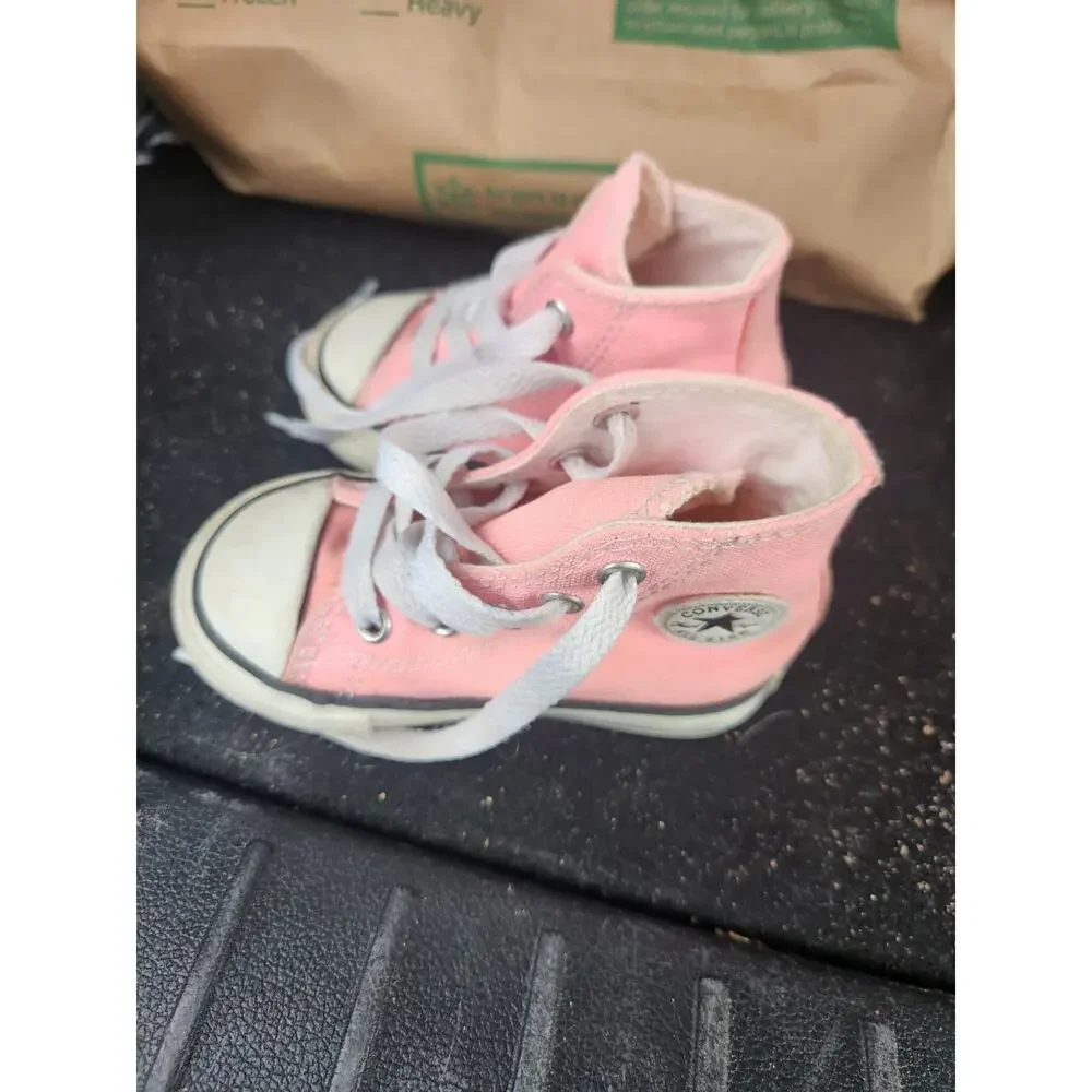 Converse Chuck Taylor All Star Kids Pink Canvas High Top Sneaker US 5 EU 21